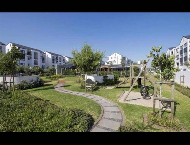 1 BEDROOM APARTMENT TO LET IN PARKLANDS